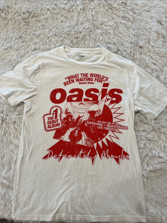 Oasis Other - Oasis definitely maybe licensed tee by old navy